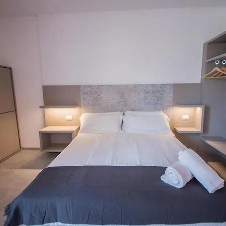 Aparthotel Cristine Riva del Garda