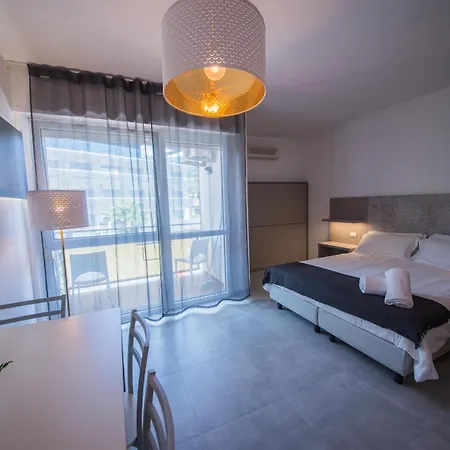 Cristine Aparthotel Riva del Garda